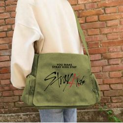 Stray Kids Baskılı Unisex Yeşil Postacı Çantası